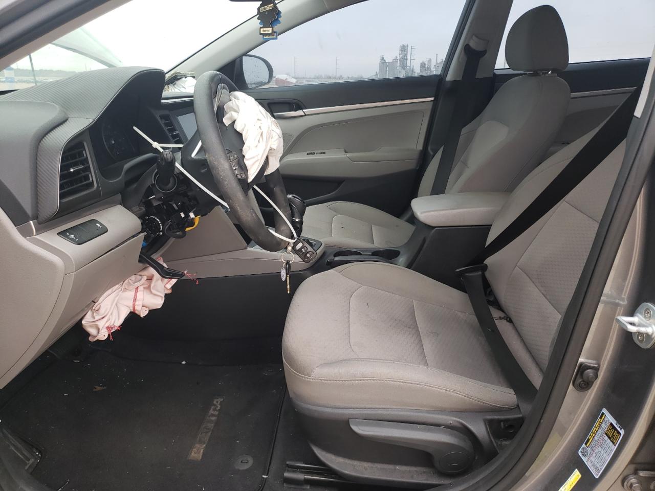 2019 Hyundai Elantra - Image 7