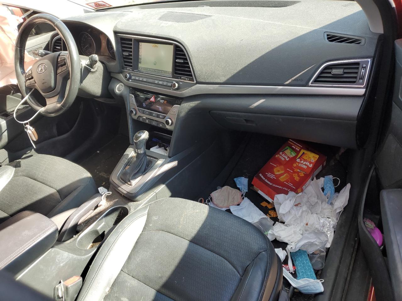 2017 Hyundai Elantra - Image 8