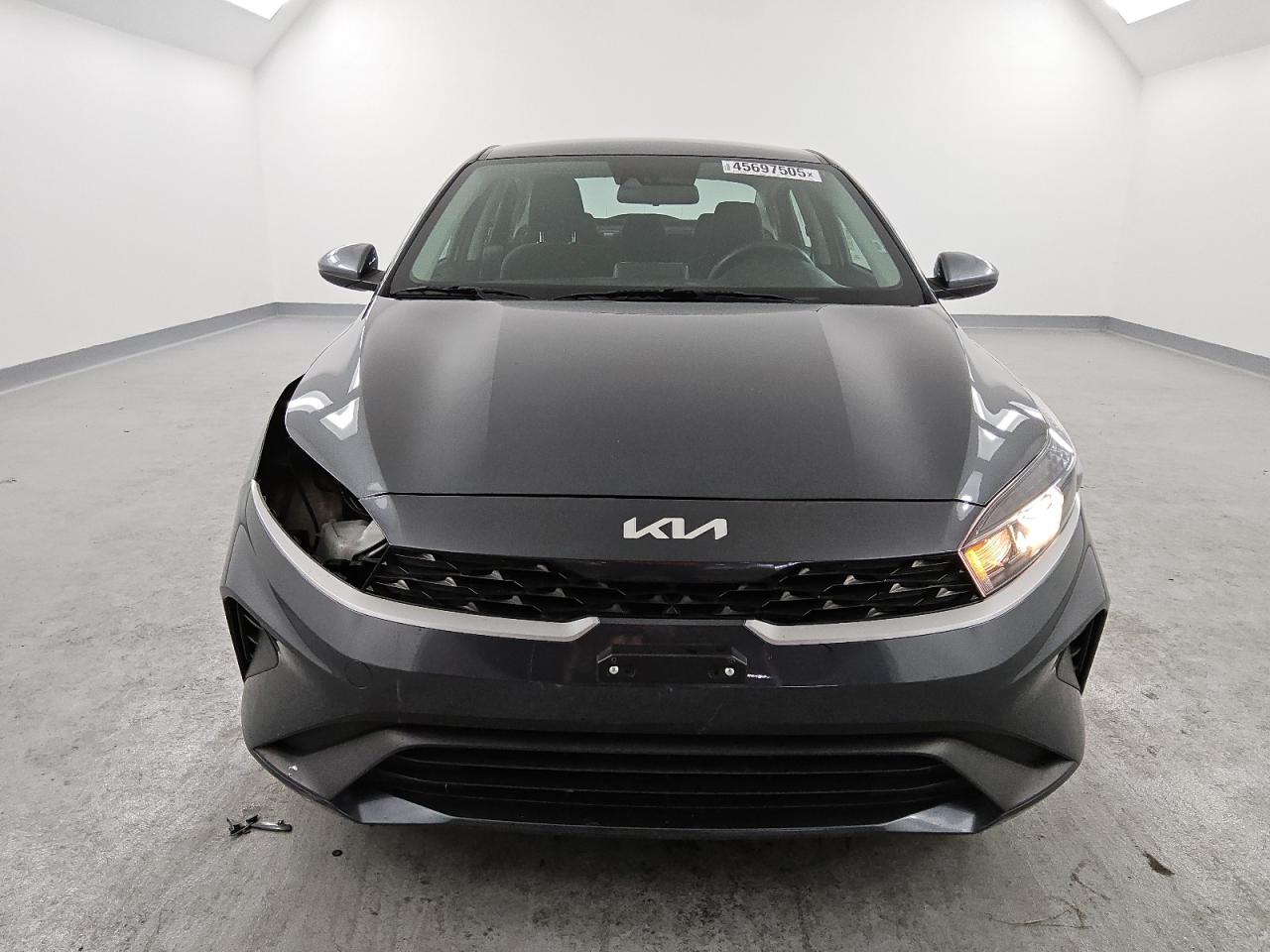 2023 Kia Forte Lx للبيع في Van Nuys، CA - Front End