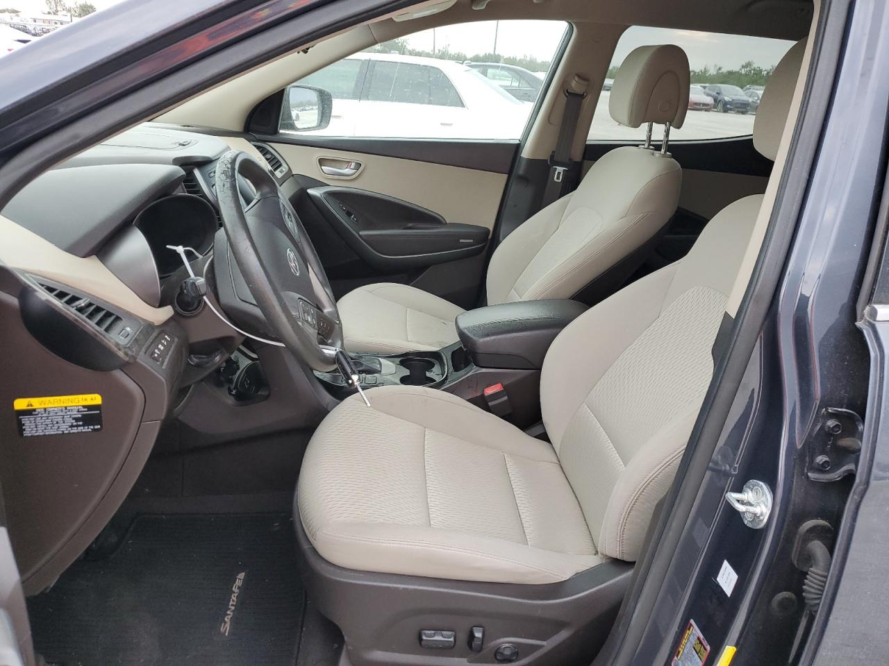 2017 Hyundai Santa Fe - Image 7