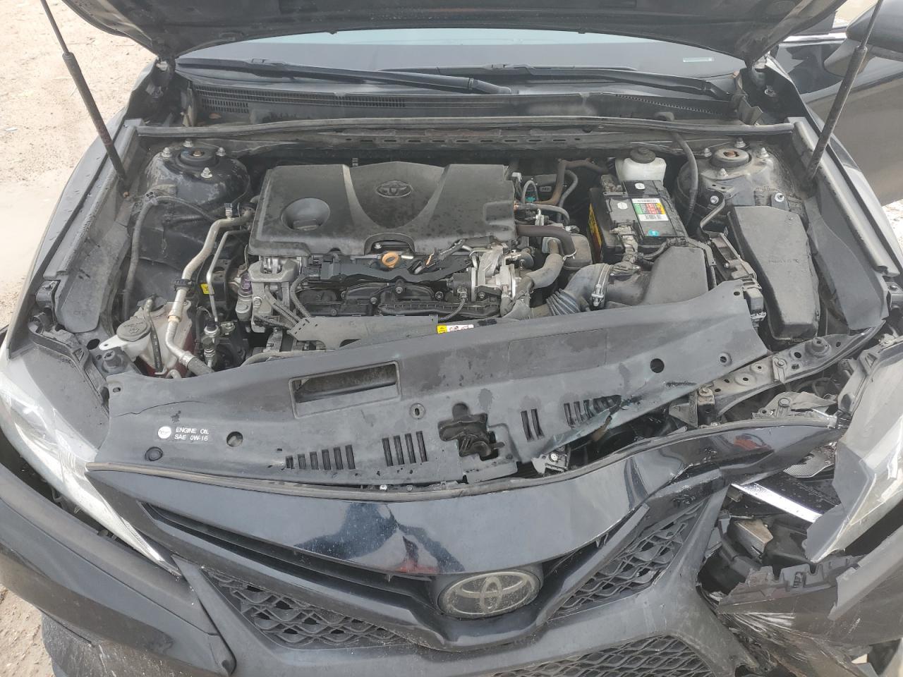 2020 Toyota Camry - Image 11