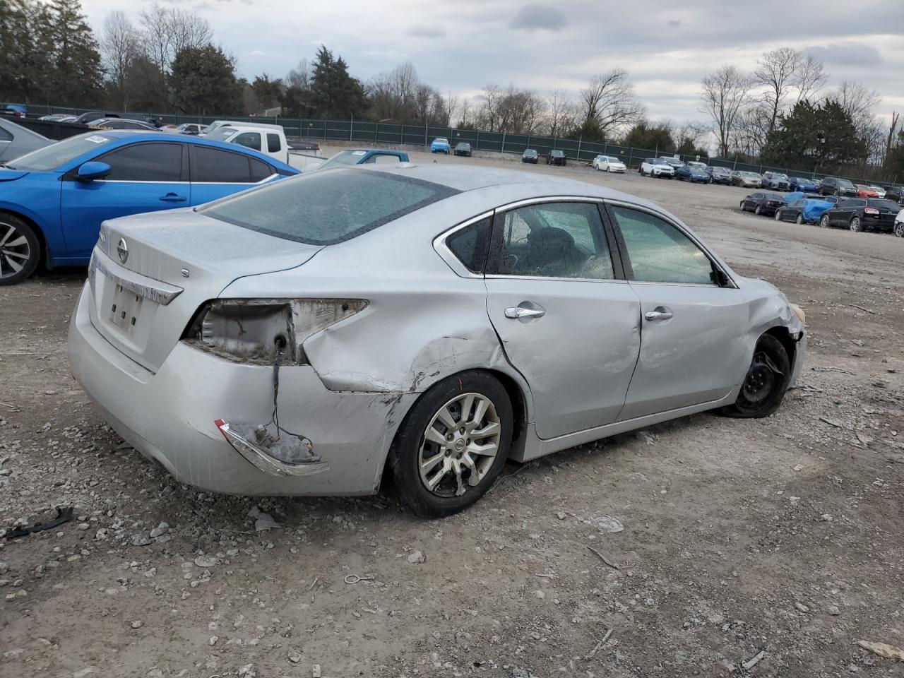 2015 Nissan Altima - Image 3