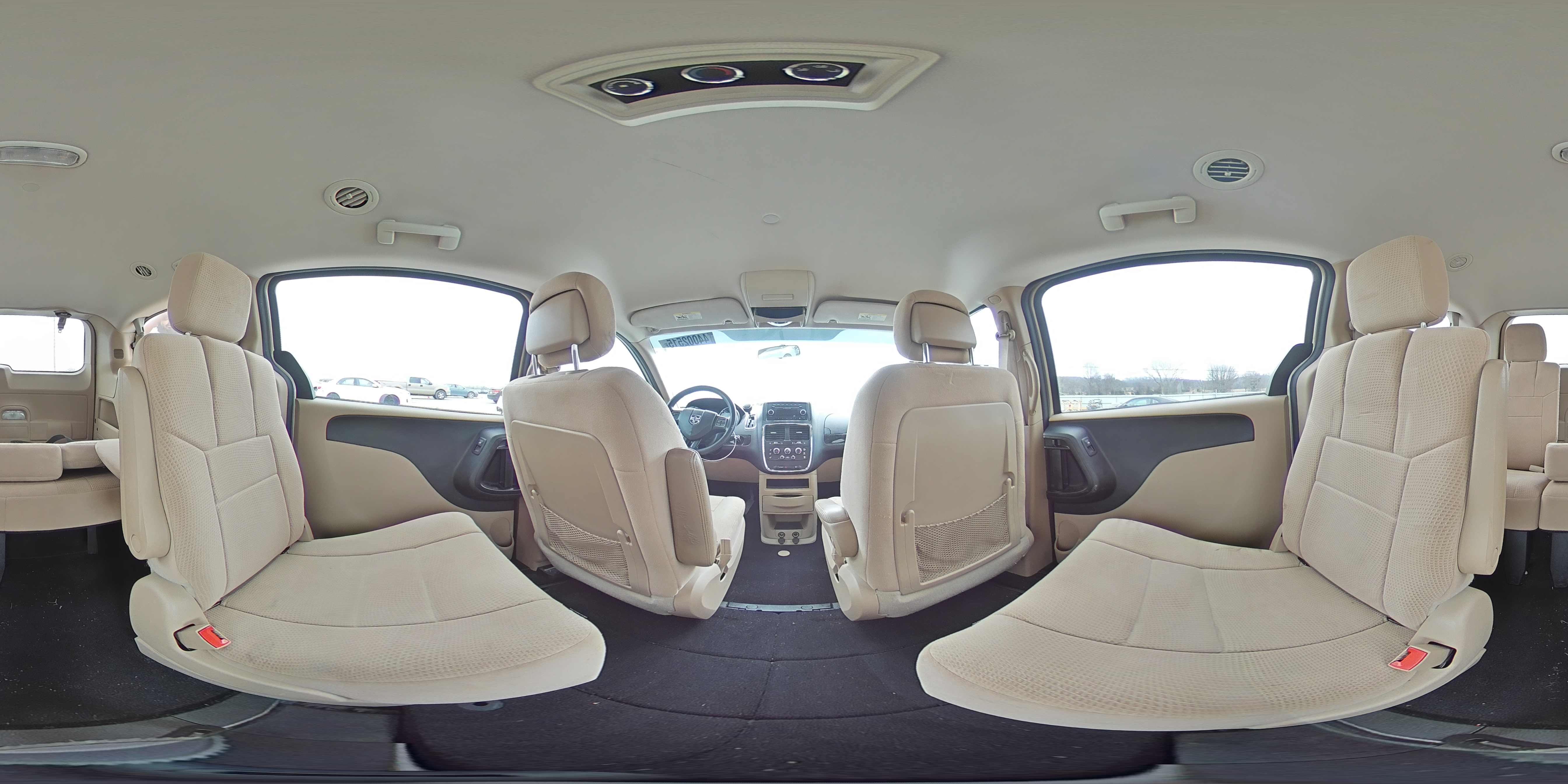 2014 Dodge Caravan - Image 13
