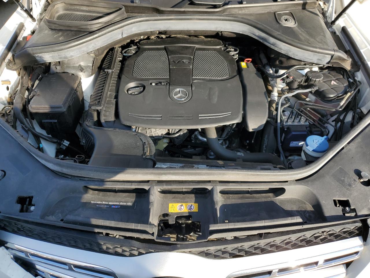 2018 Mercedes-Benz GLE - Image 12