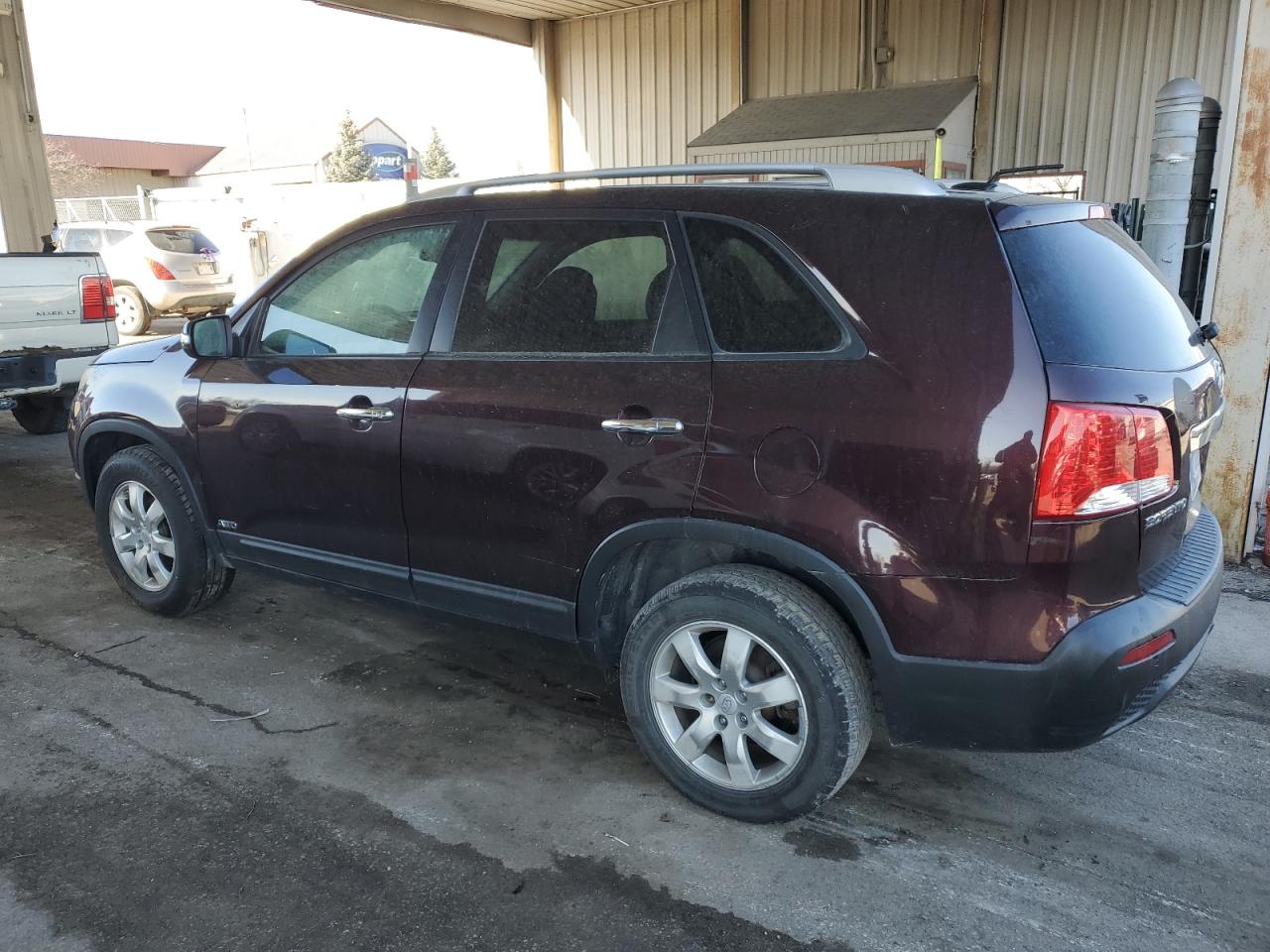2011 Kia Sorento - Image 2