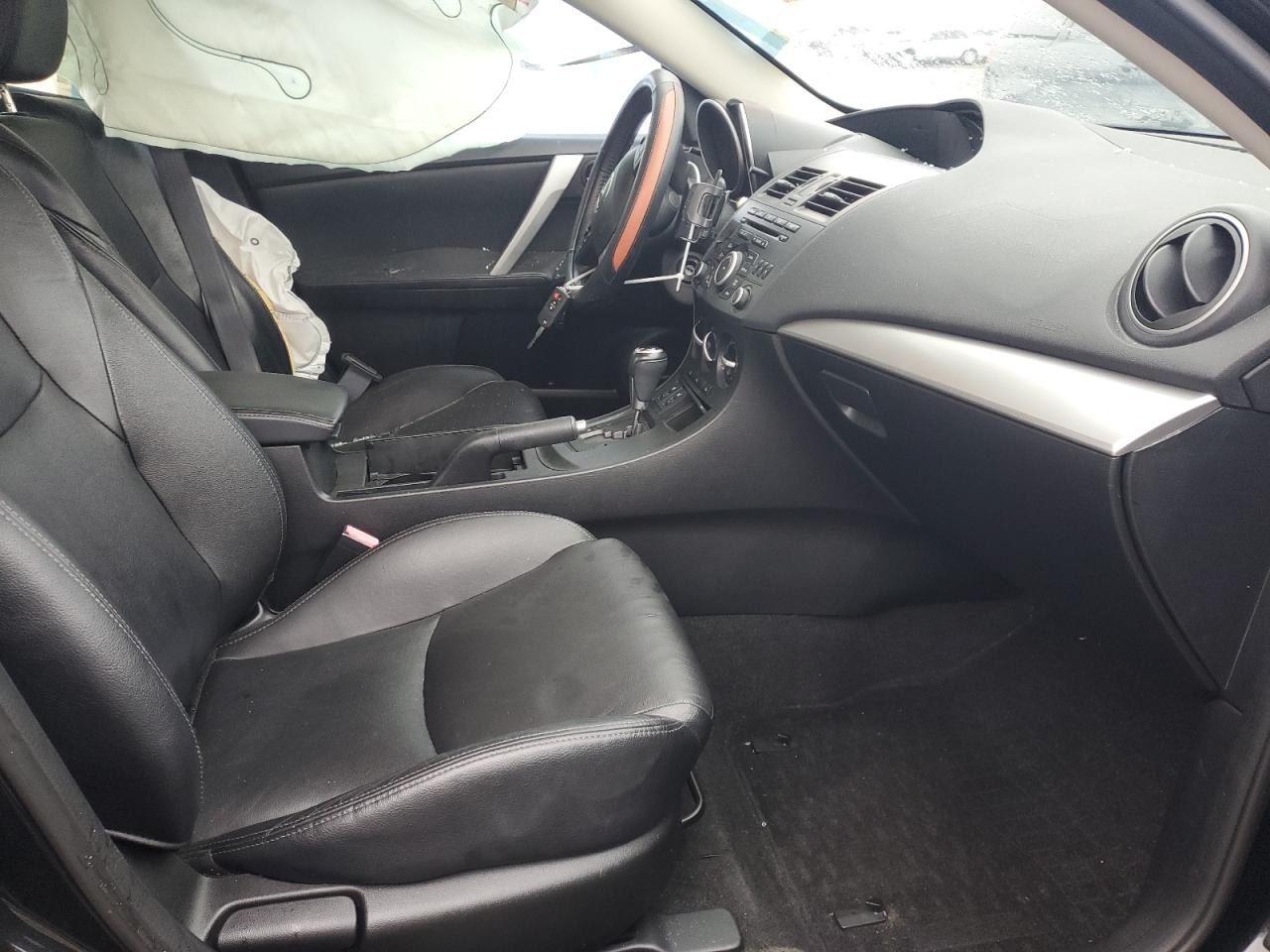 2012 Mazda 3 - Image 7