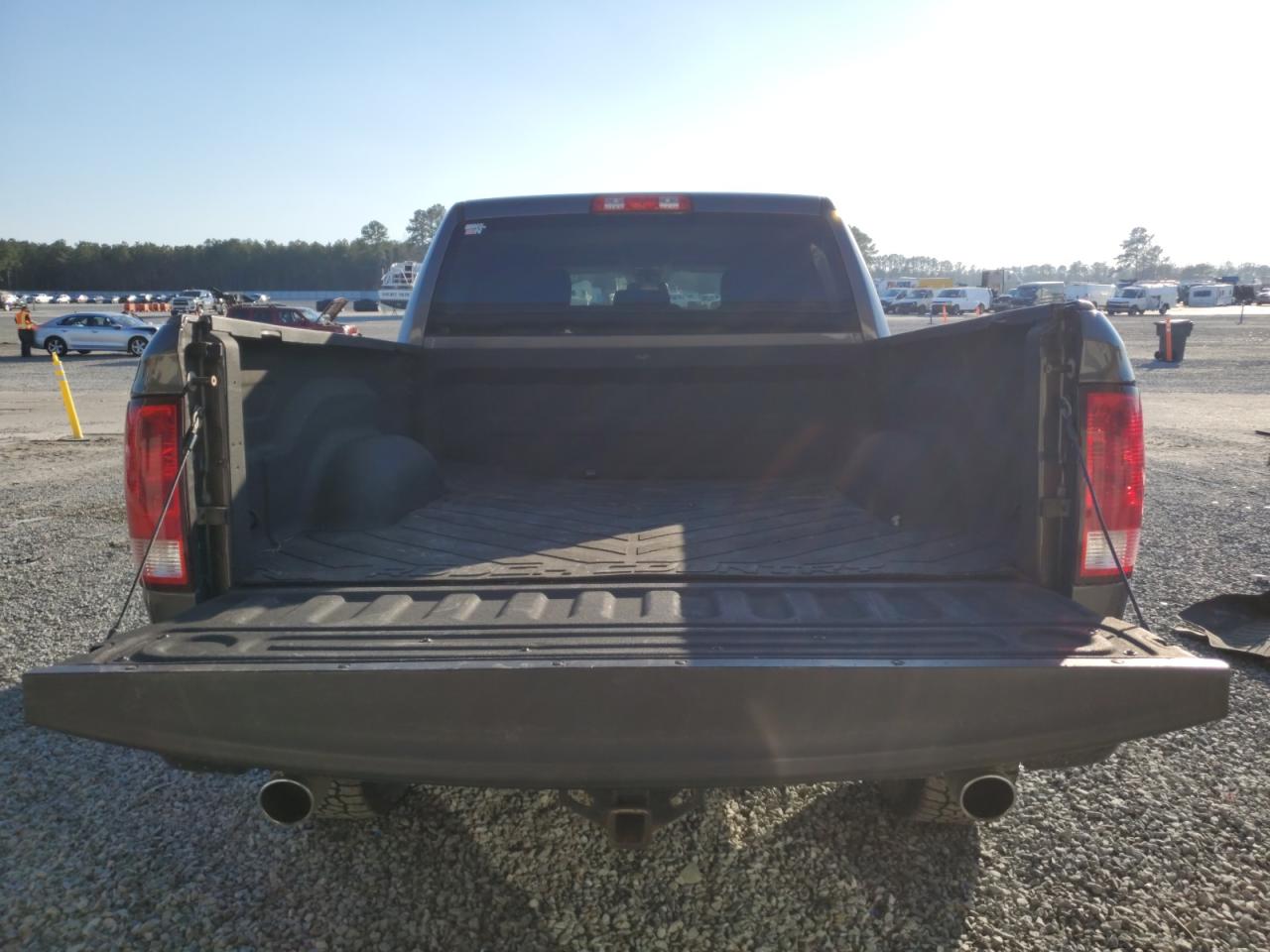 2017 RAM 1500 - Image 6