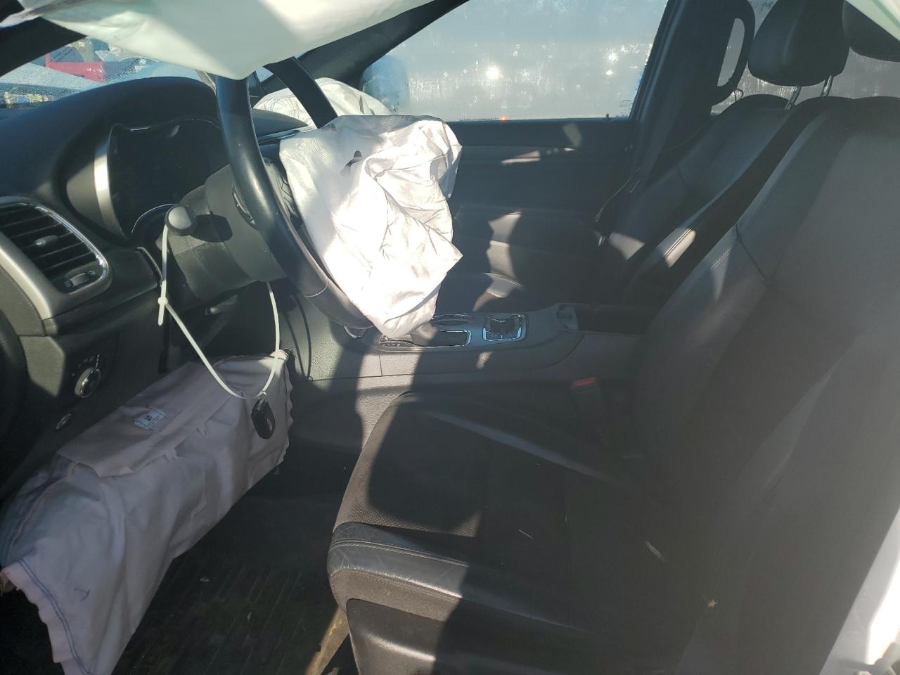 2020 Jeep Grand Cherokee - Image 7