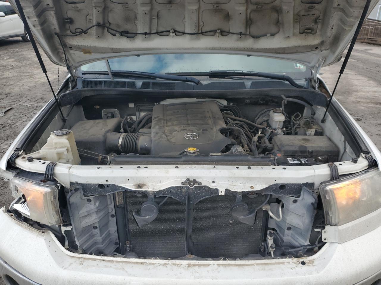 2013 Toyota Tundra - Image 13