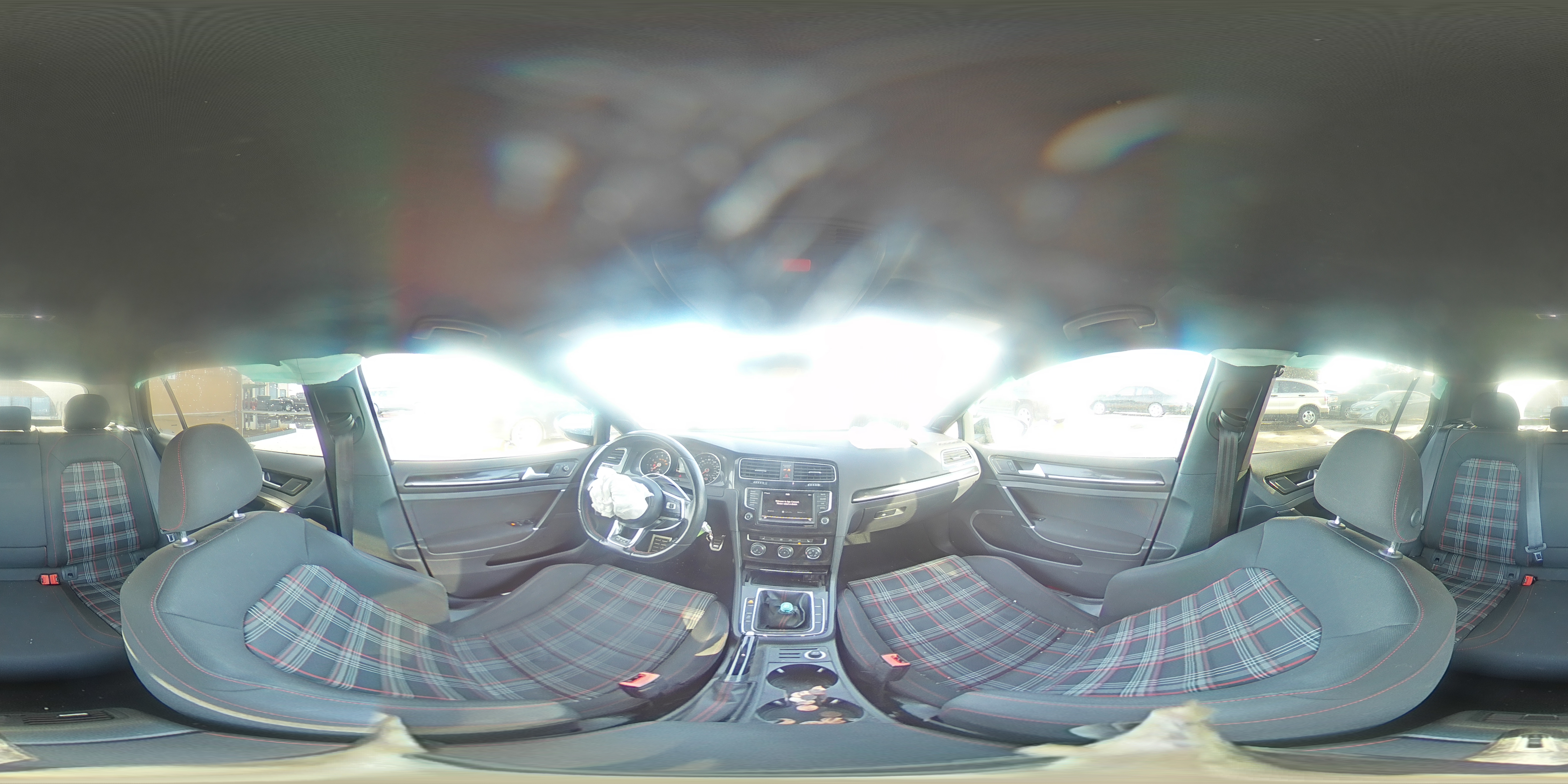 2016 Volkswagen GTI - Image 13