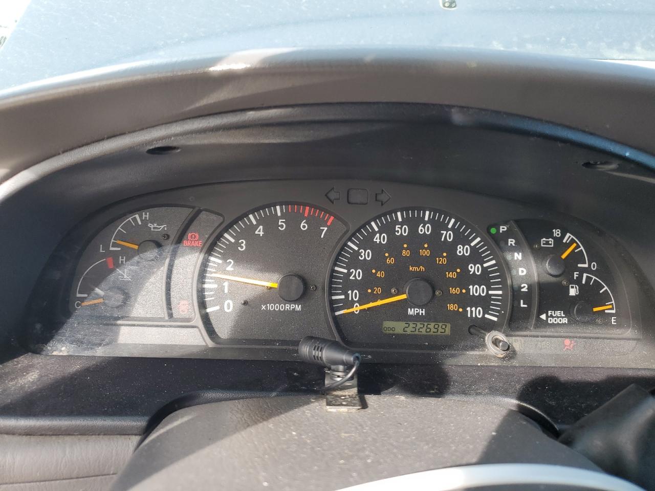 2004 Toyota Tundra - Image 9