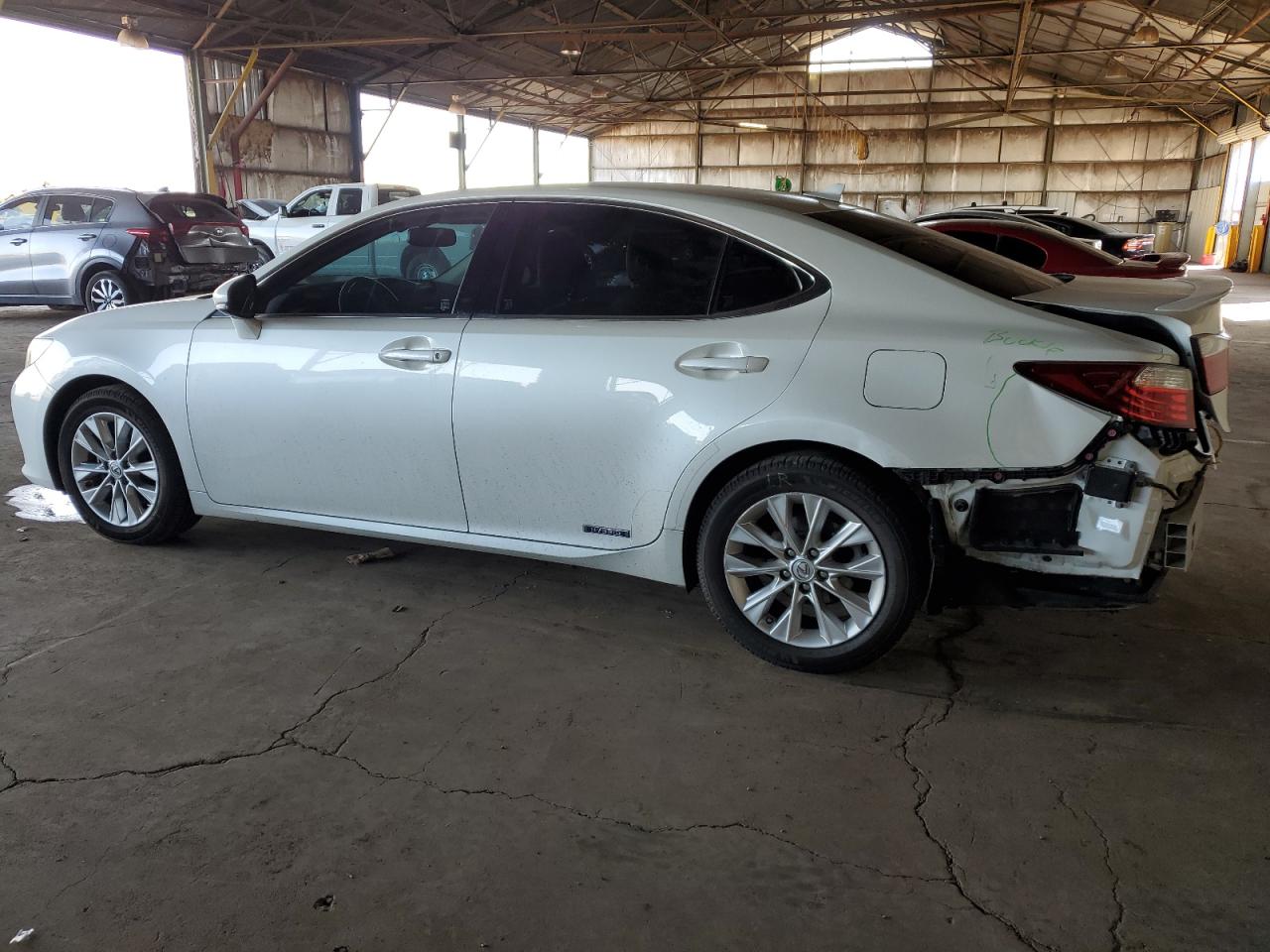 2013 Lexus ES - Image 2