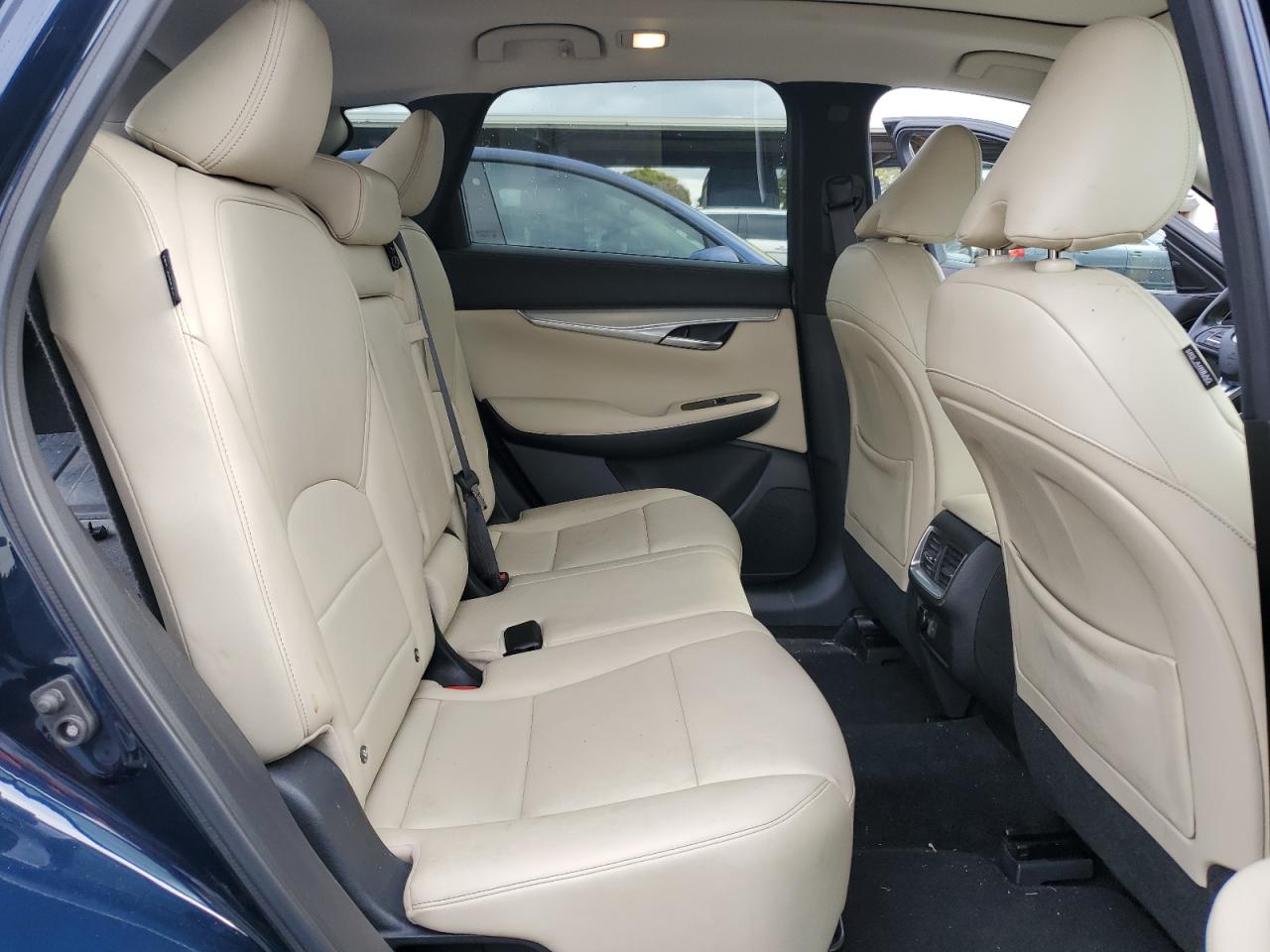 2021 Infiniti QX50 - Image 10