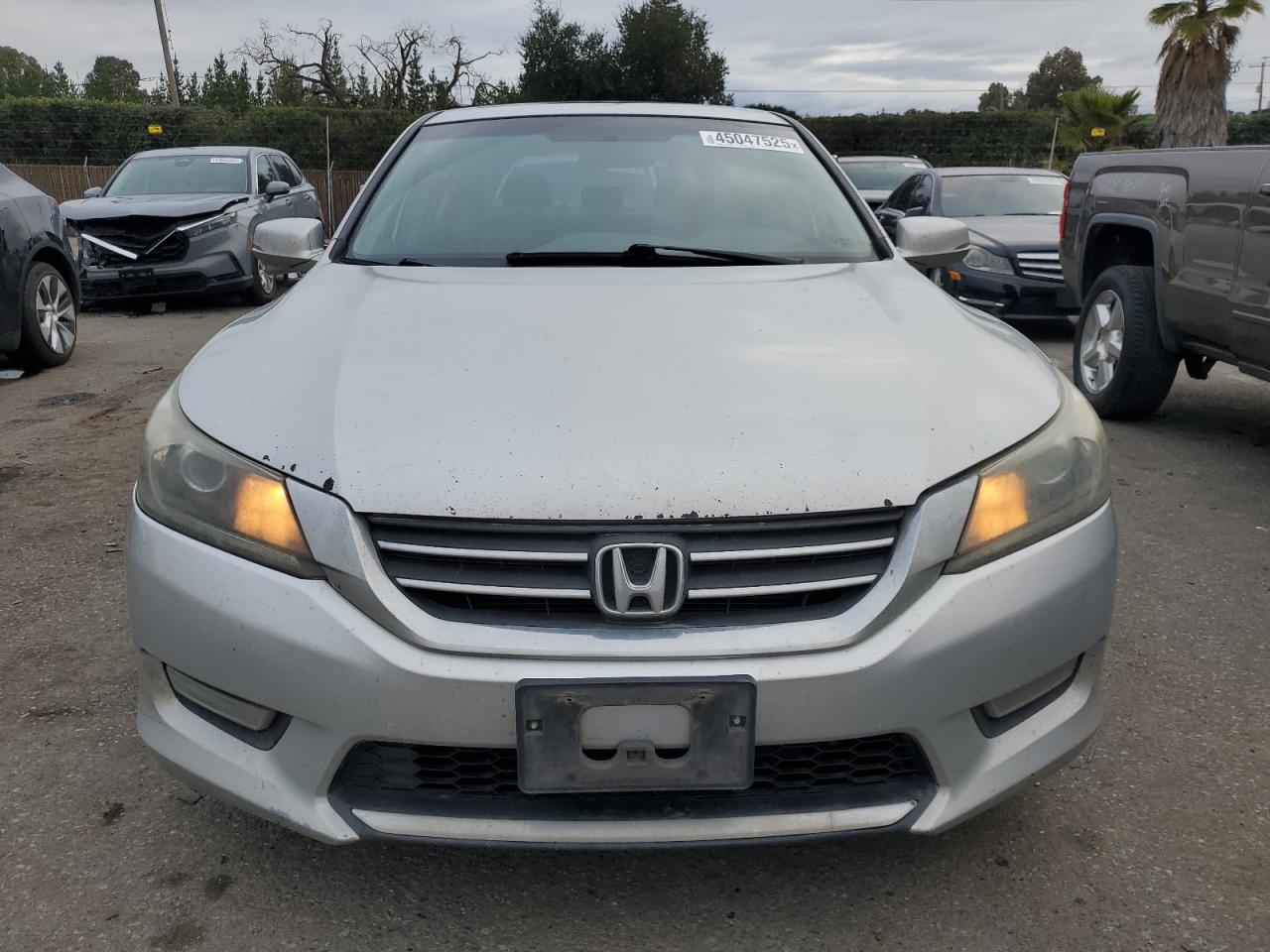 2013 Honda Accord - Image 5