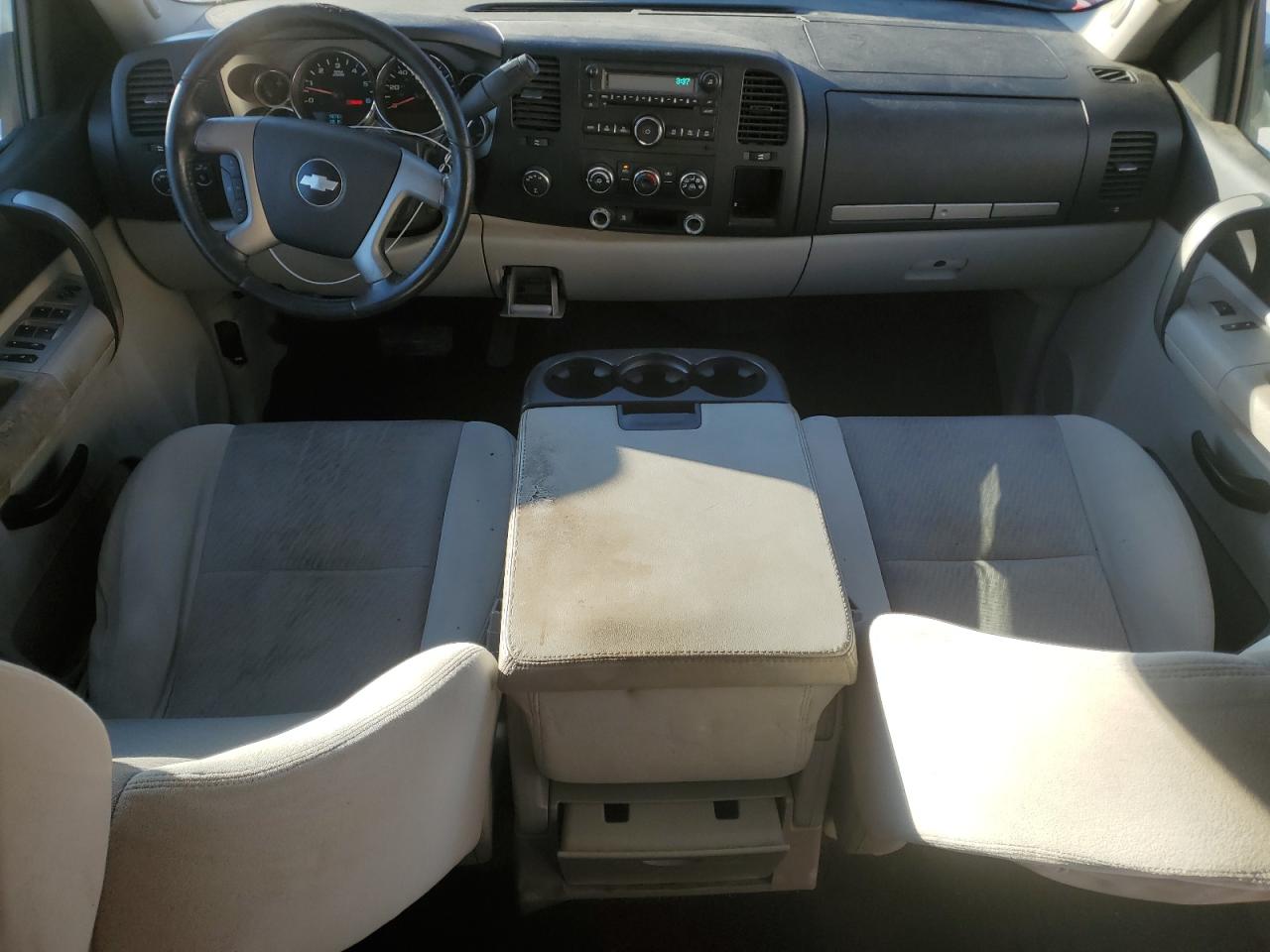 2009 Chevrolet Silverado - Image 8