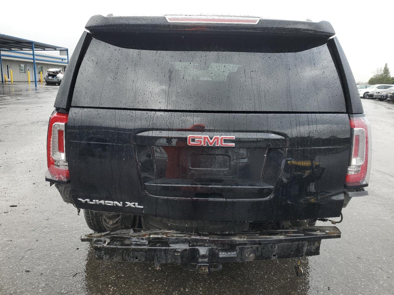 2018 GMC Yukon - Image 6