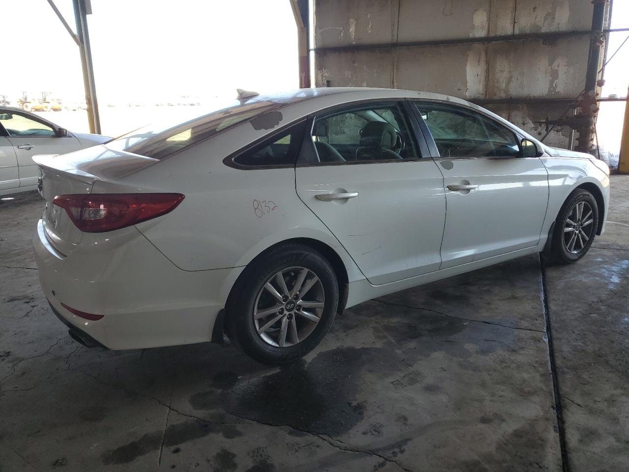 2016 Hyundai Sonata - Image 3