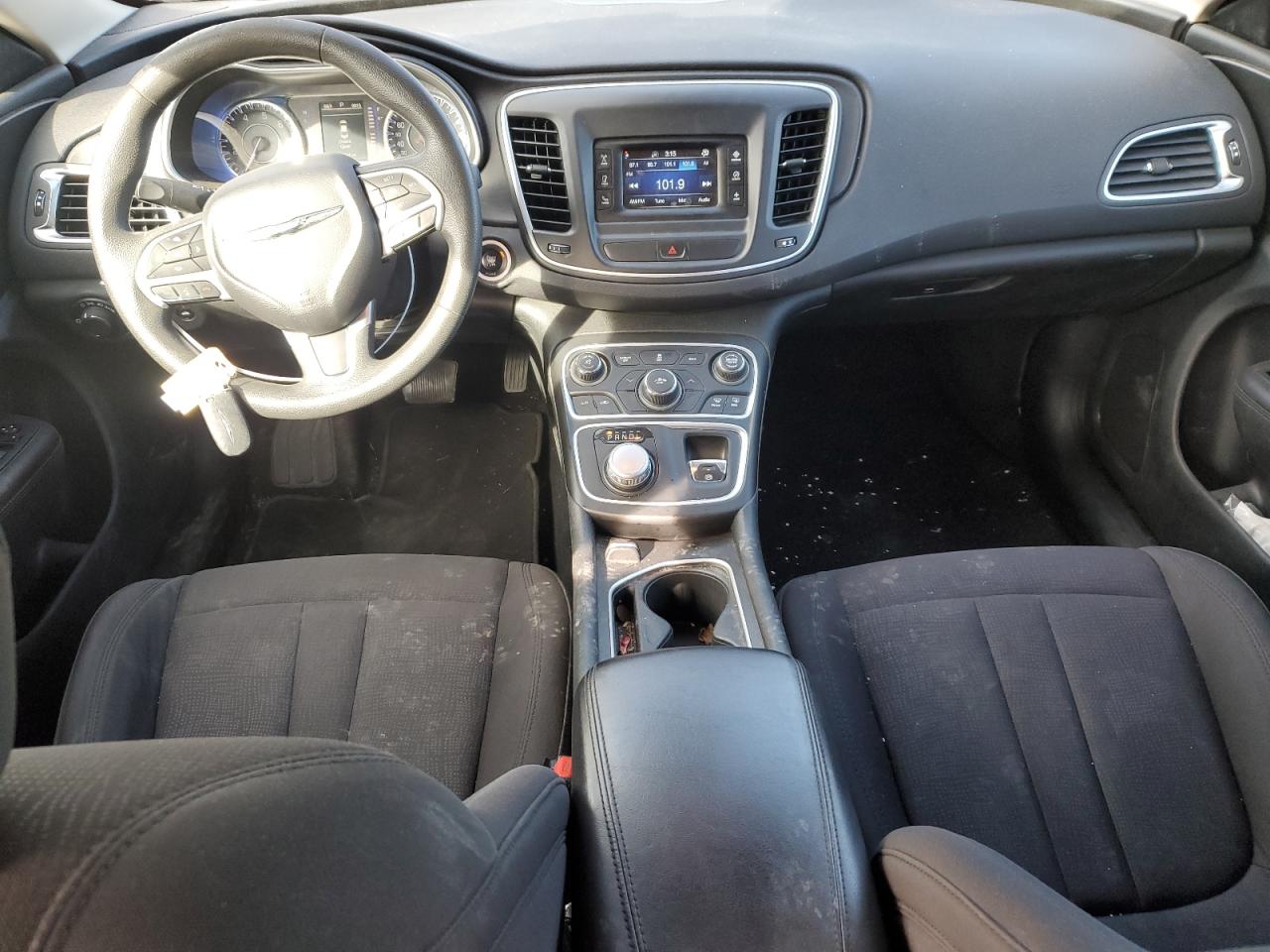 2015 Chrysler 200 - Image 8