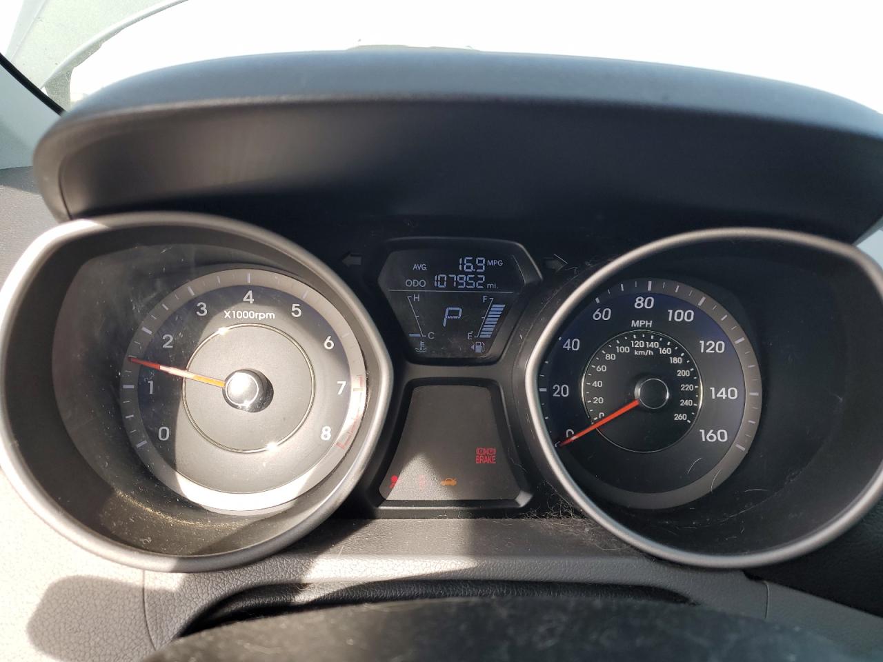 2011 Hyundai Elantra - Image 9