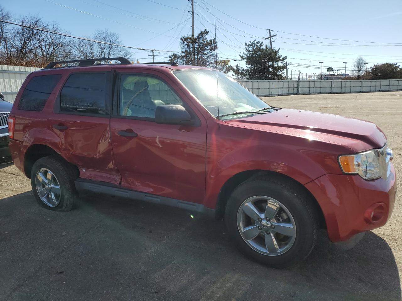 2010 Ford Escape - Image 4