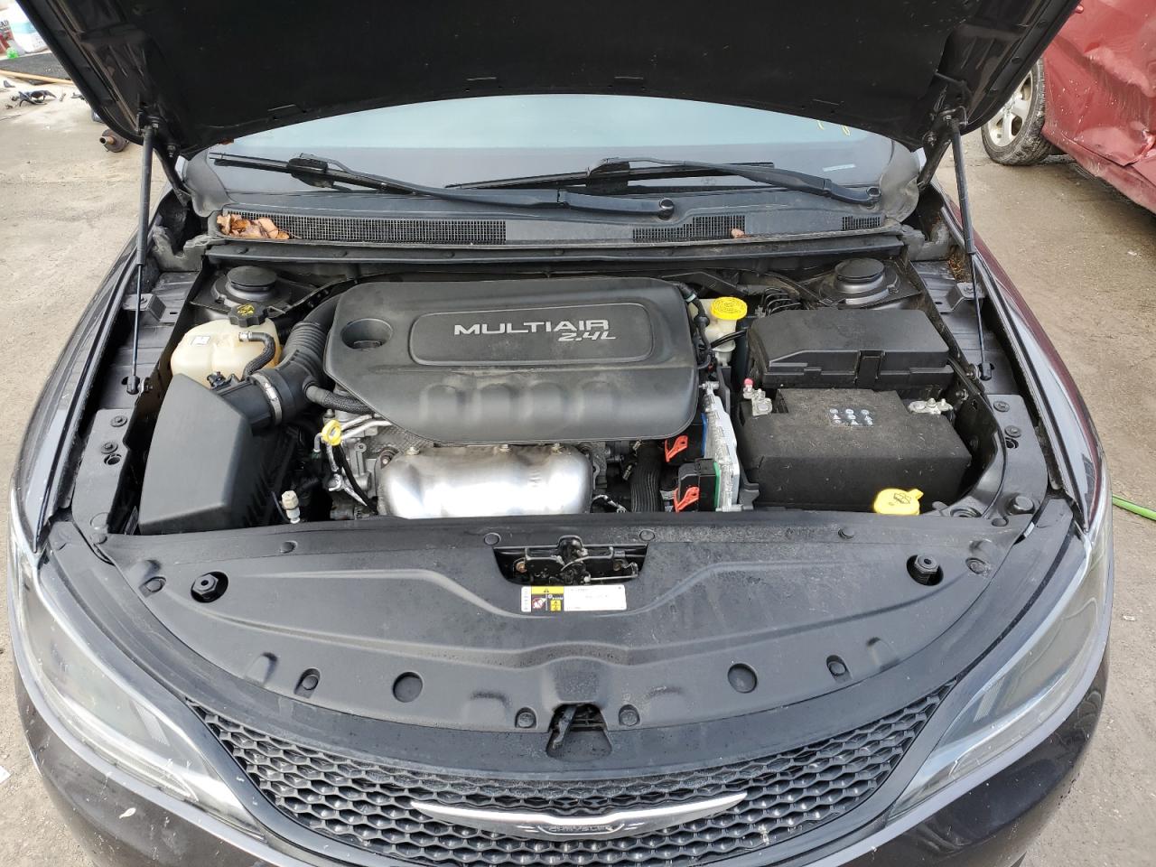 2015 Chrysler 200 - Image 11
