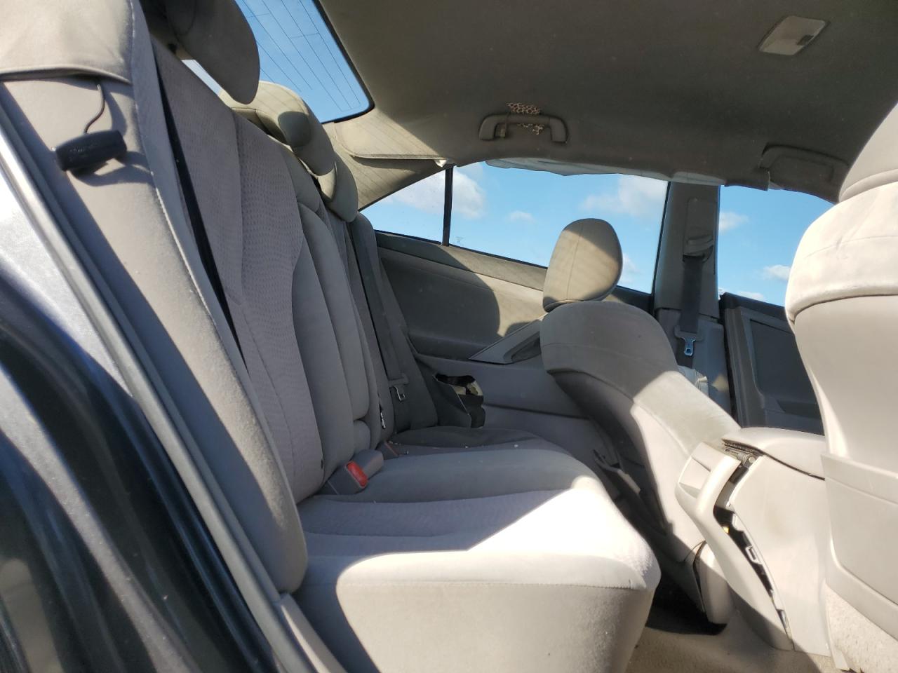 2011 Toyota Camry - Image 10