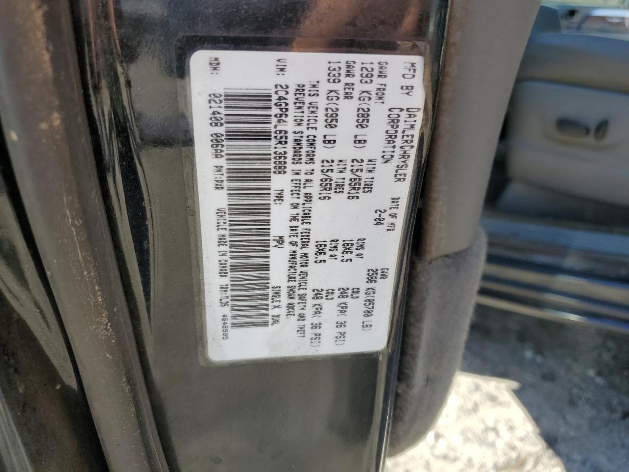 2005 Chrysler Town & Country - Image 13