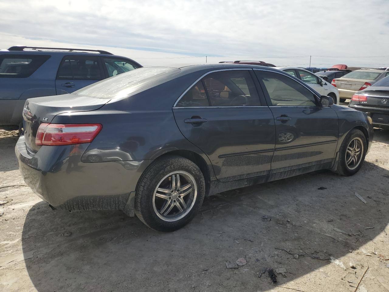 2009 Toyota Camry - Image 3