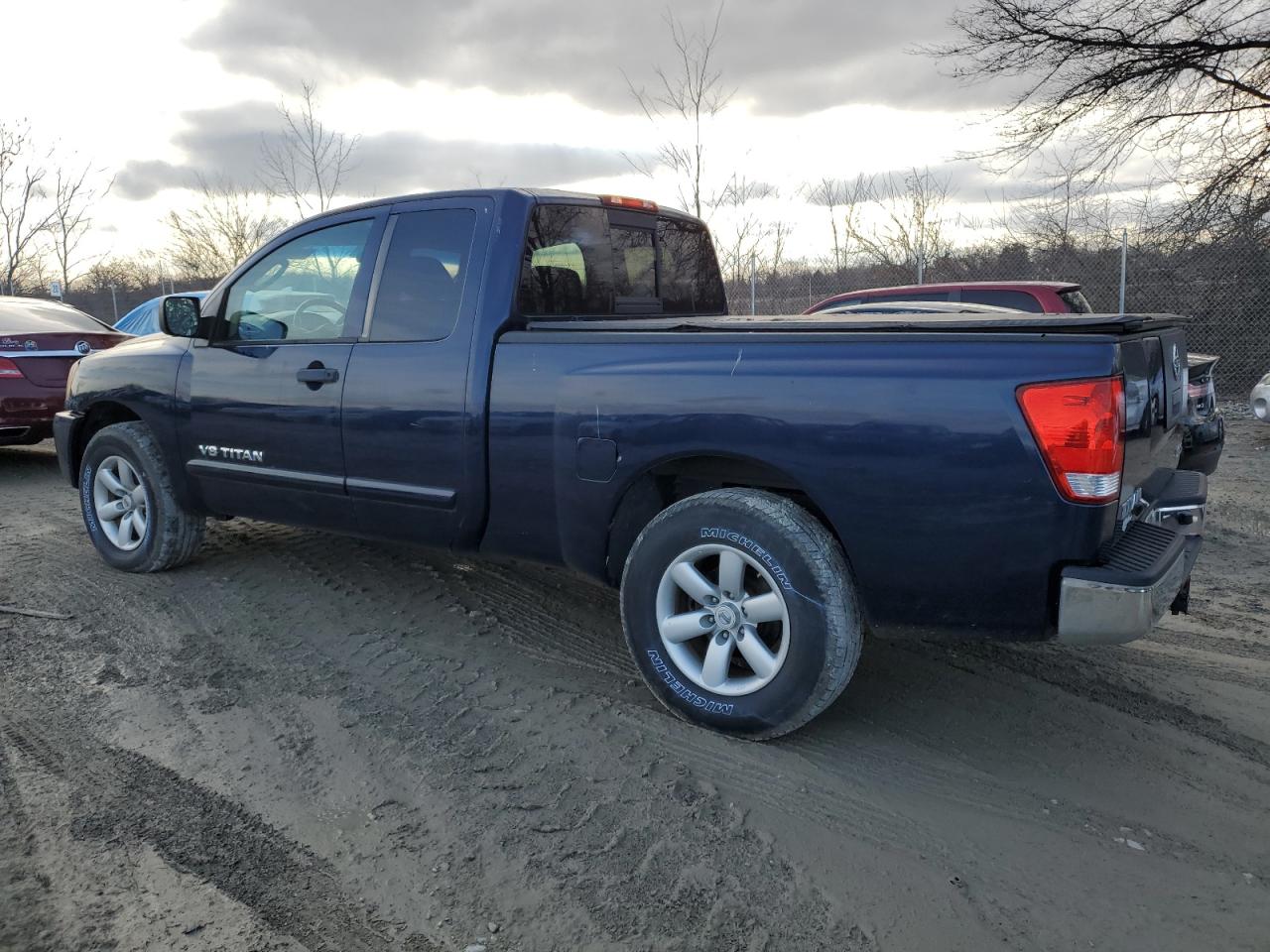 2010 Nissan Titan - Image 2