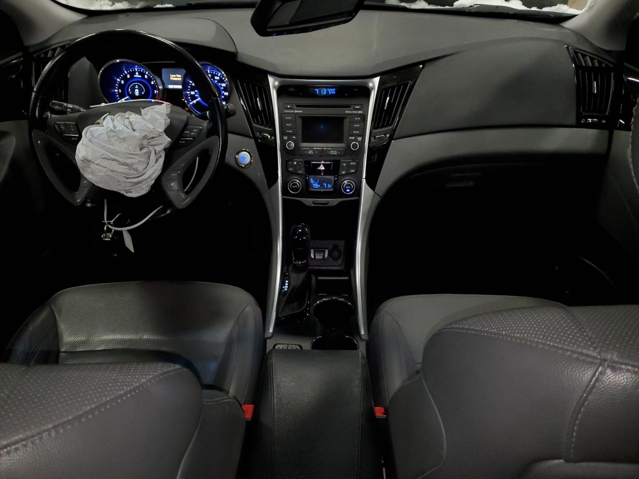 2014 Hyundai Sonata - Image 8