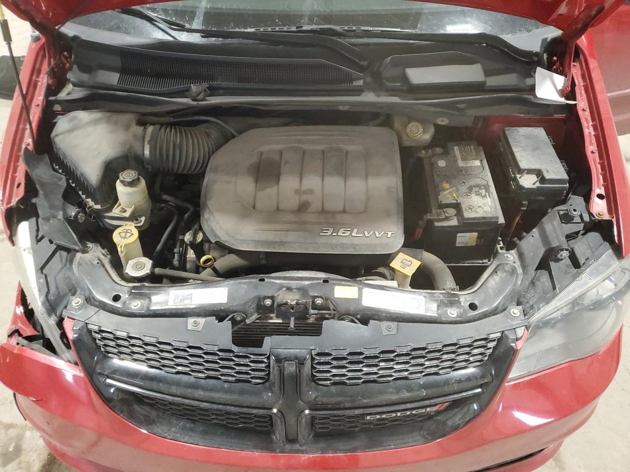 2015 Dodge Caravan - Image 12