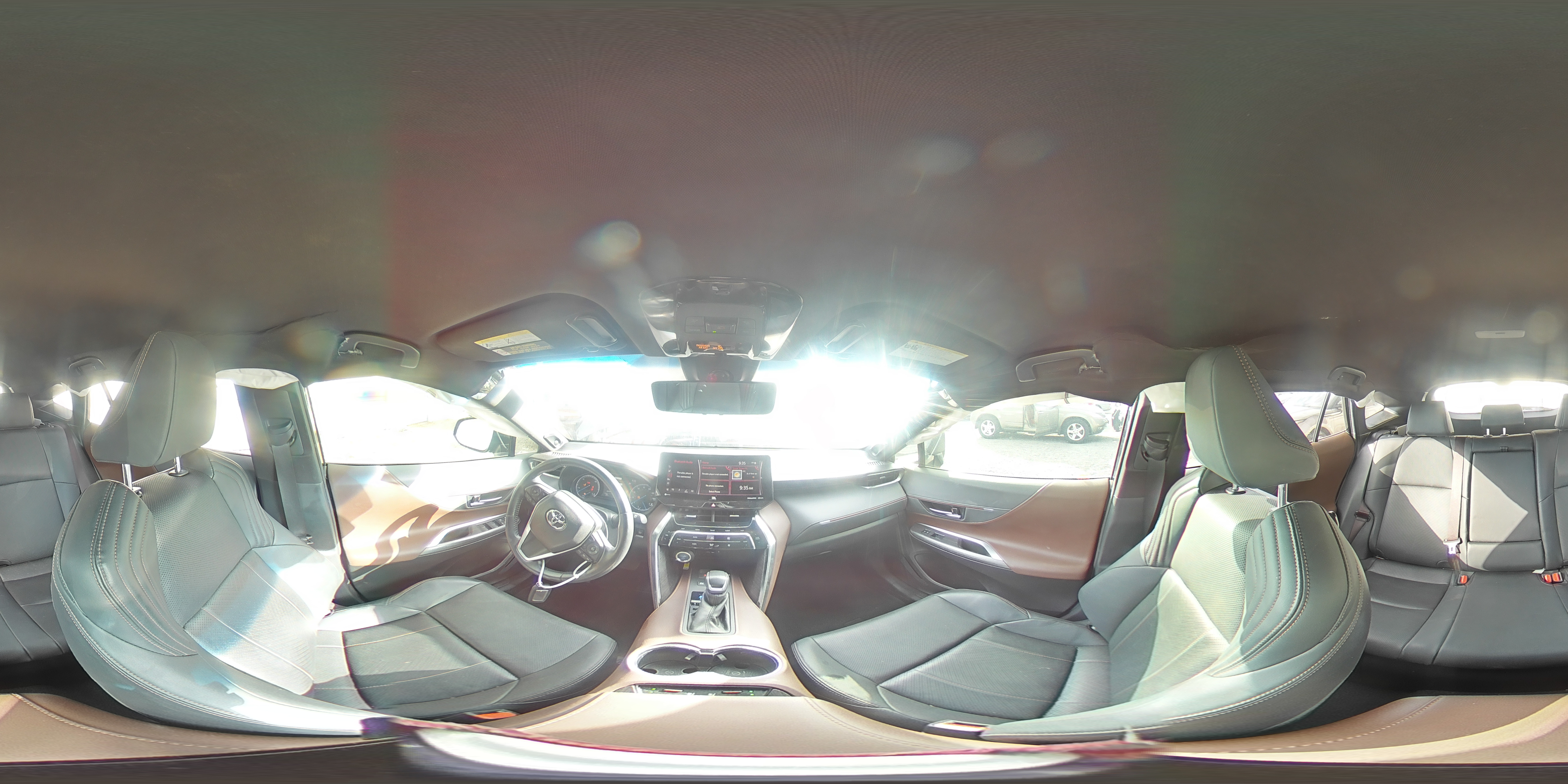 2021 Toyota Venza - Image 14