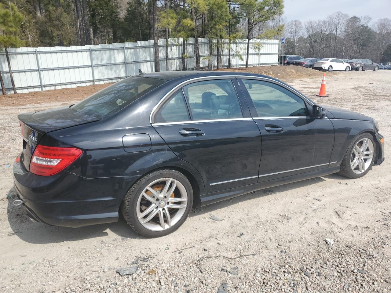 2014 Mercedes-Benz C-klasse - Image 3