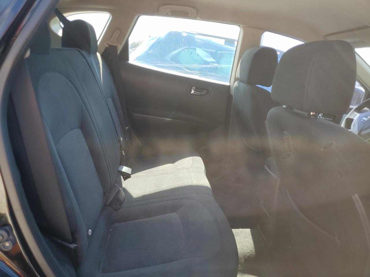 2011 Nissan Rogue - Image 11