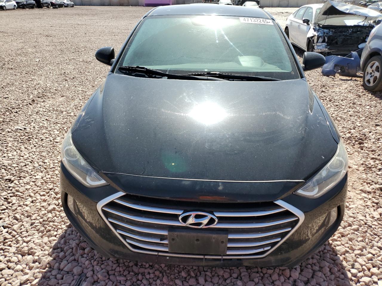 2017 Hyundai Elantra - Image 5