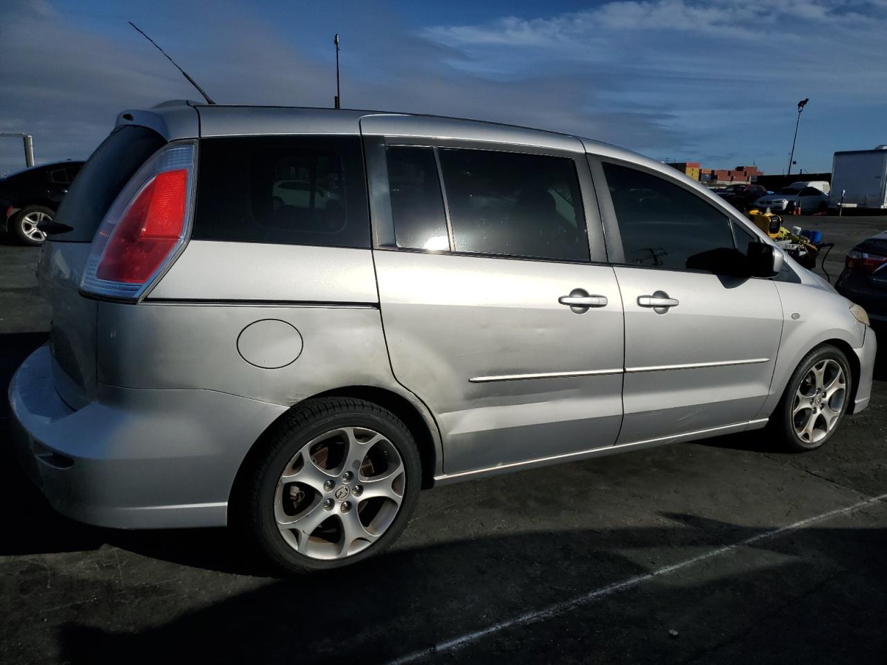 2009 Mazda 5 - Image 3