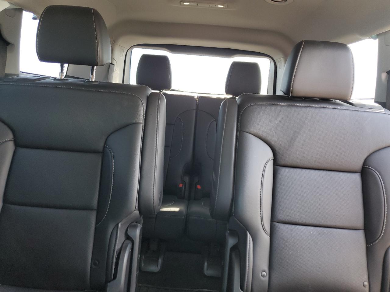 2021 GMC Acadia - Image 10