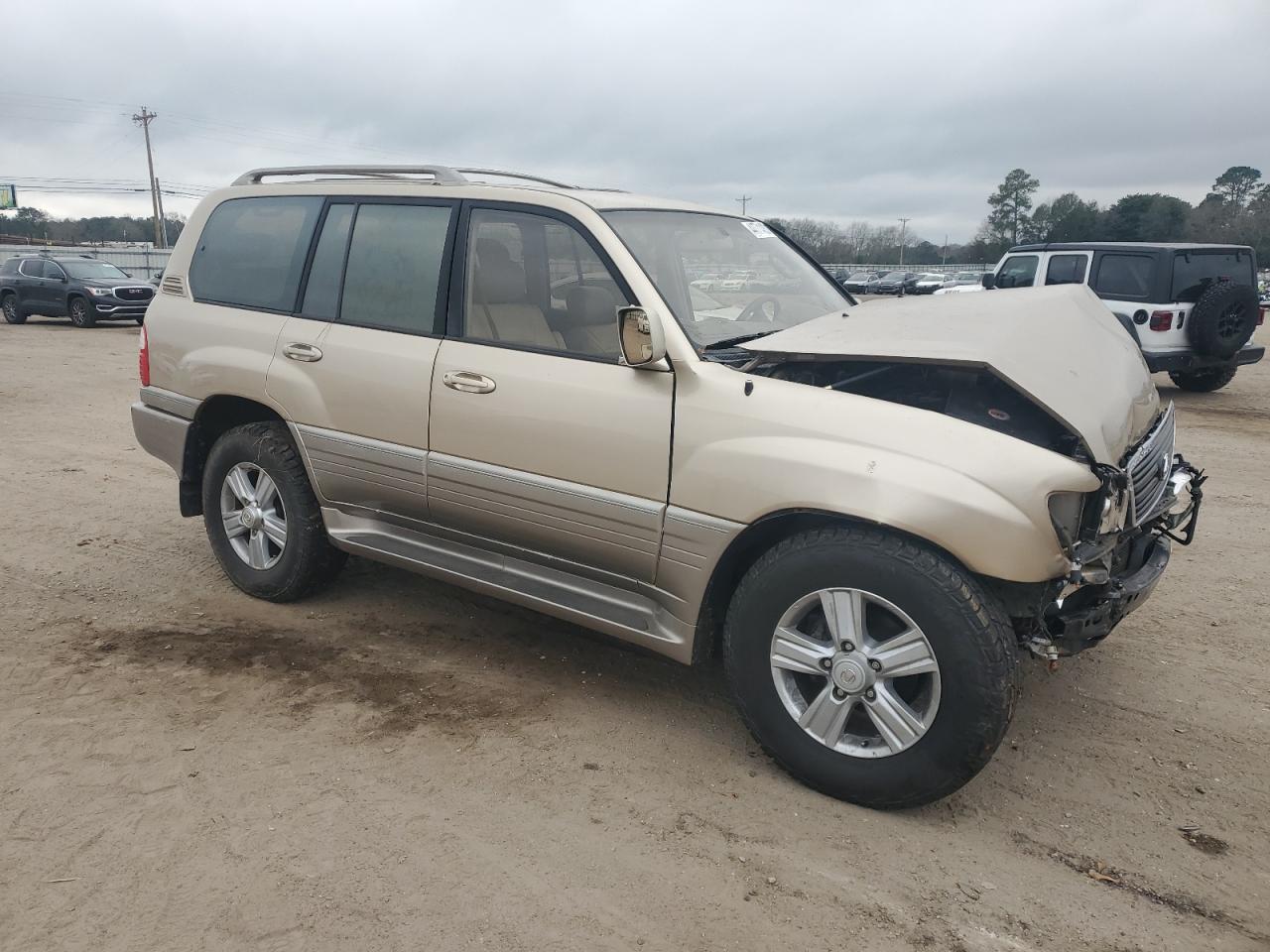 2000 Lexus LX - Image 4