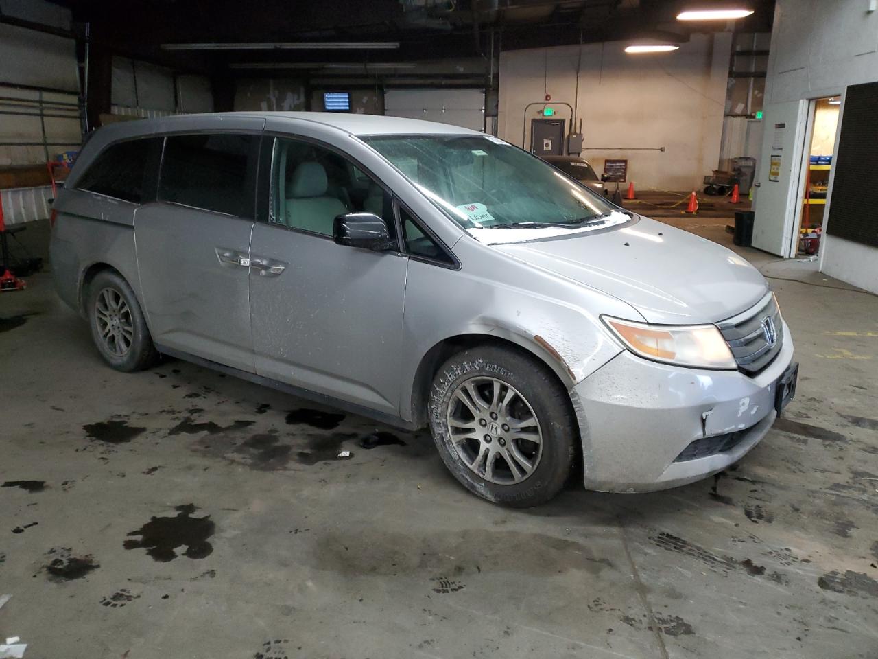 2011 Honda Odyssey - Image 4