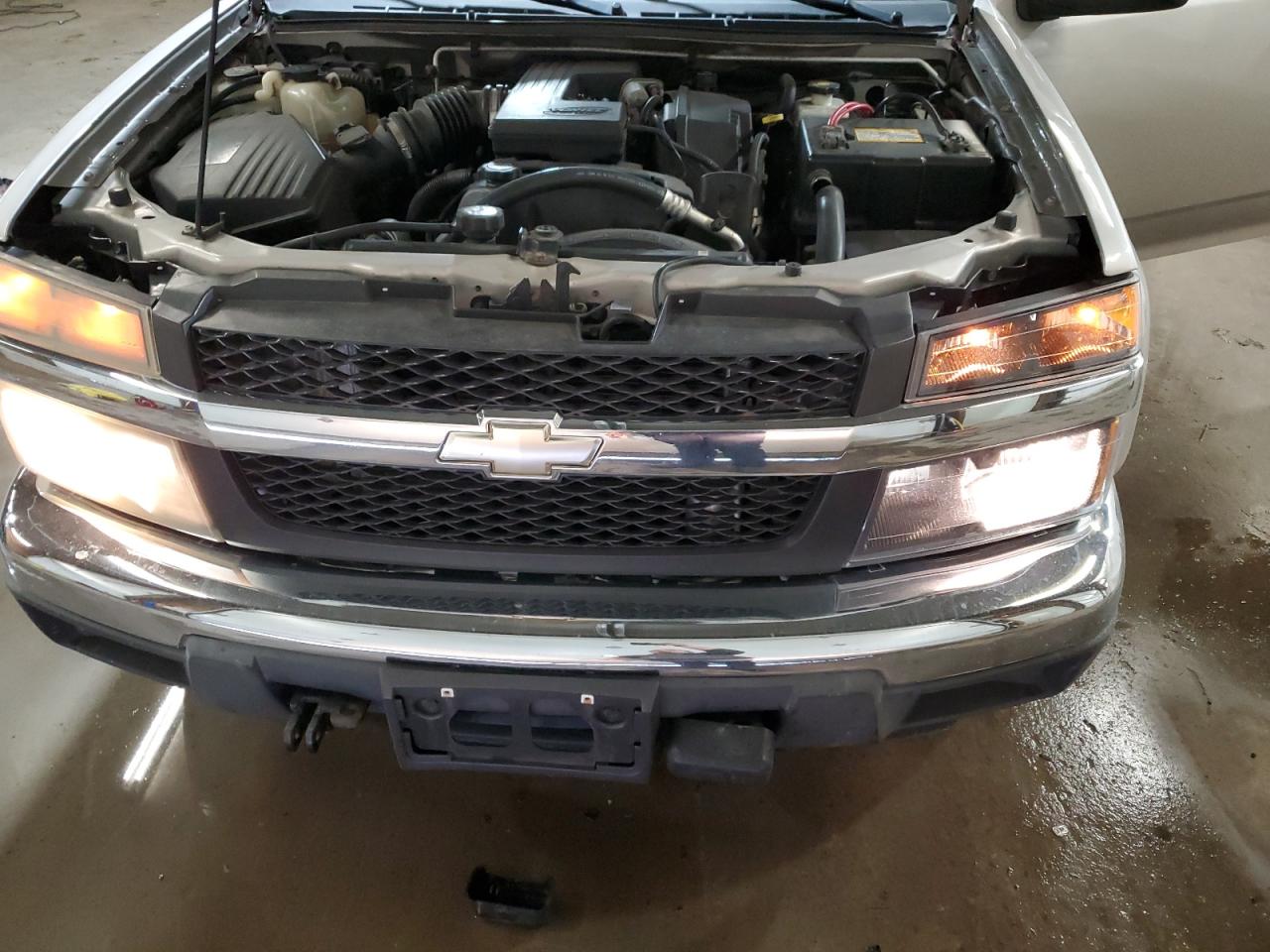 2005 Chevrolet Colorado - Image 11