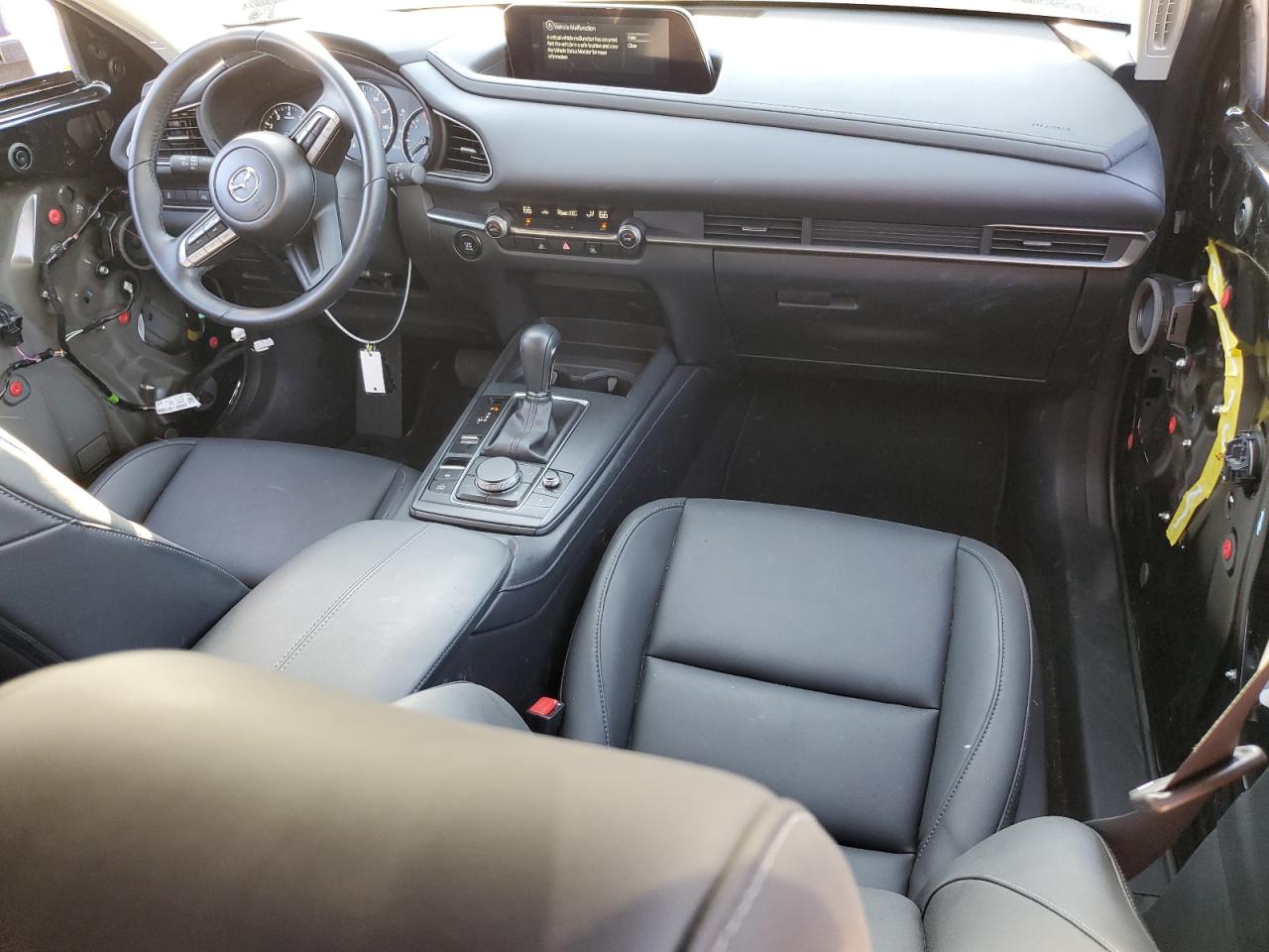 2022 Mazda CX-30 - Image 8