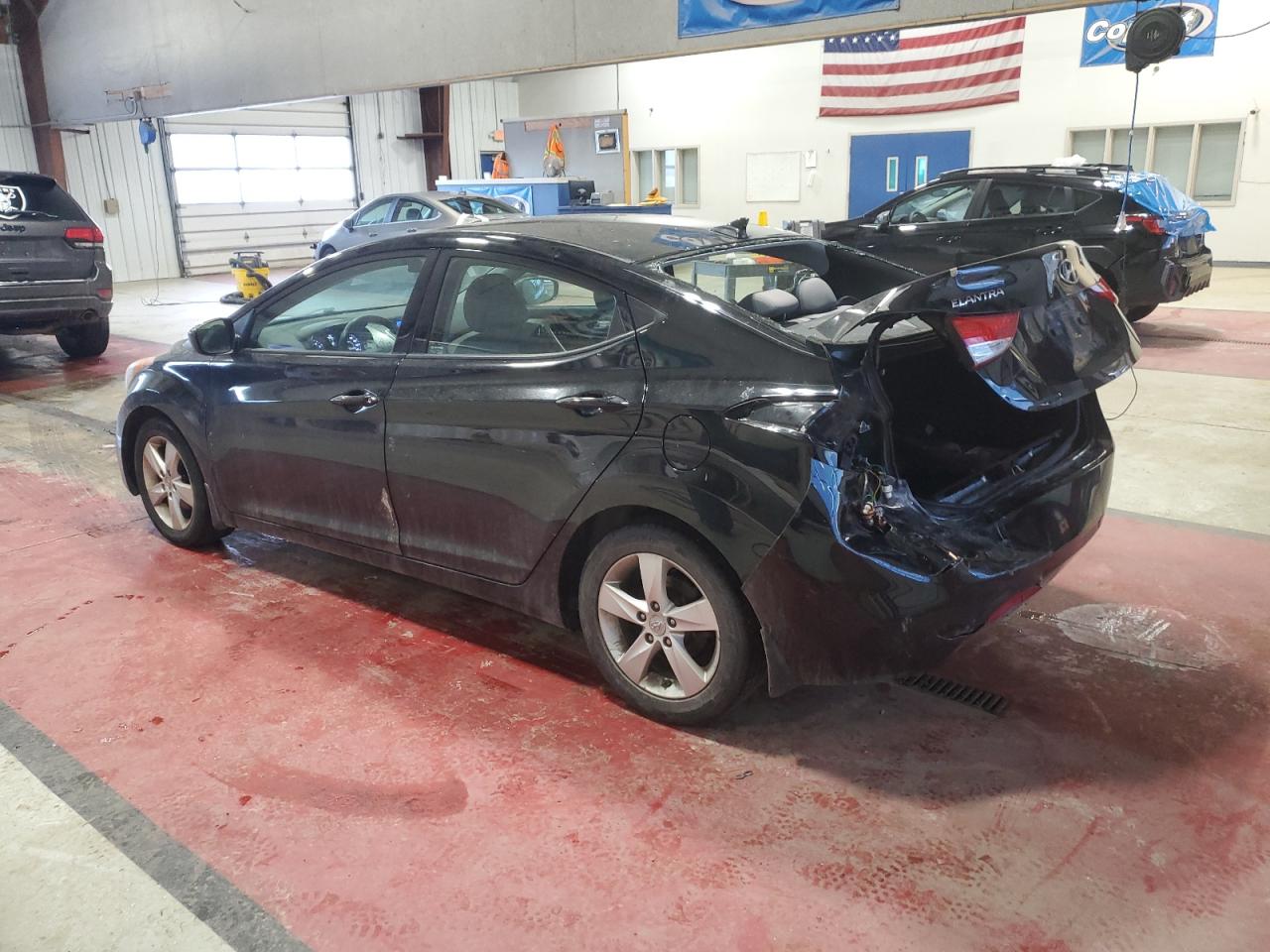 2013 Hyundai Elantra - Image 2