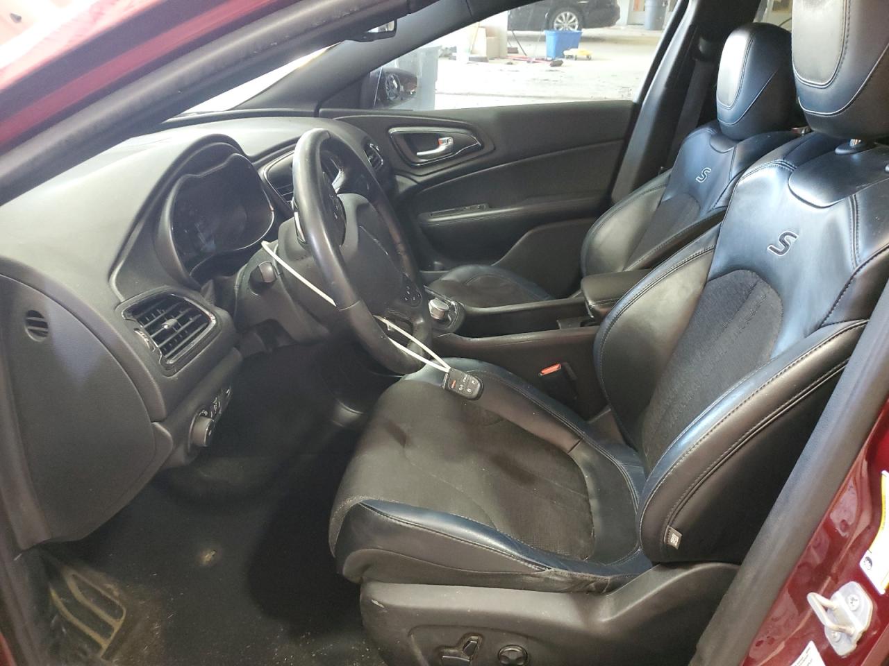 2015 Chrysler 200 - Image 7