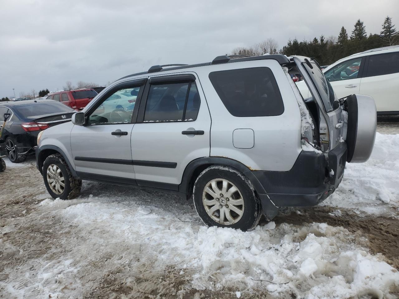 2005 Honda CR-V - Image 2