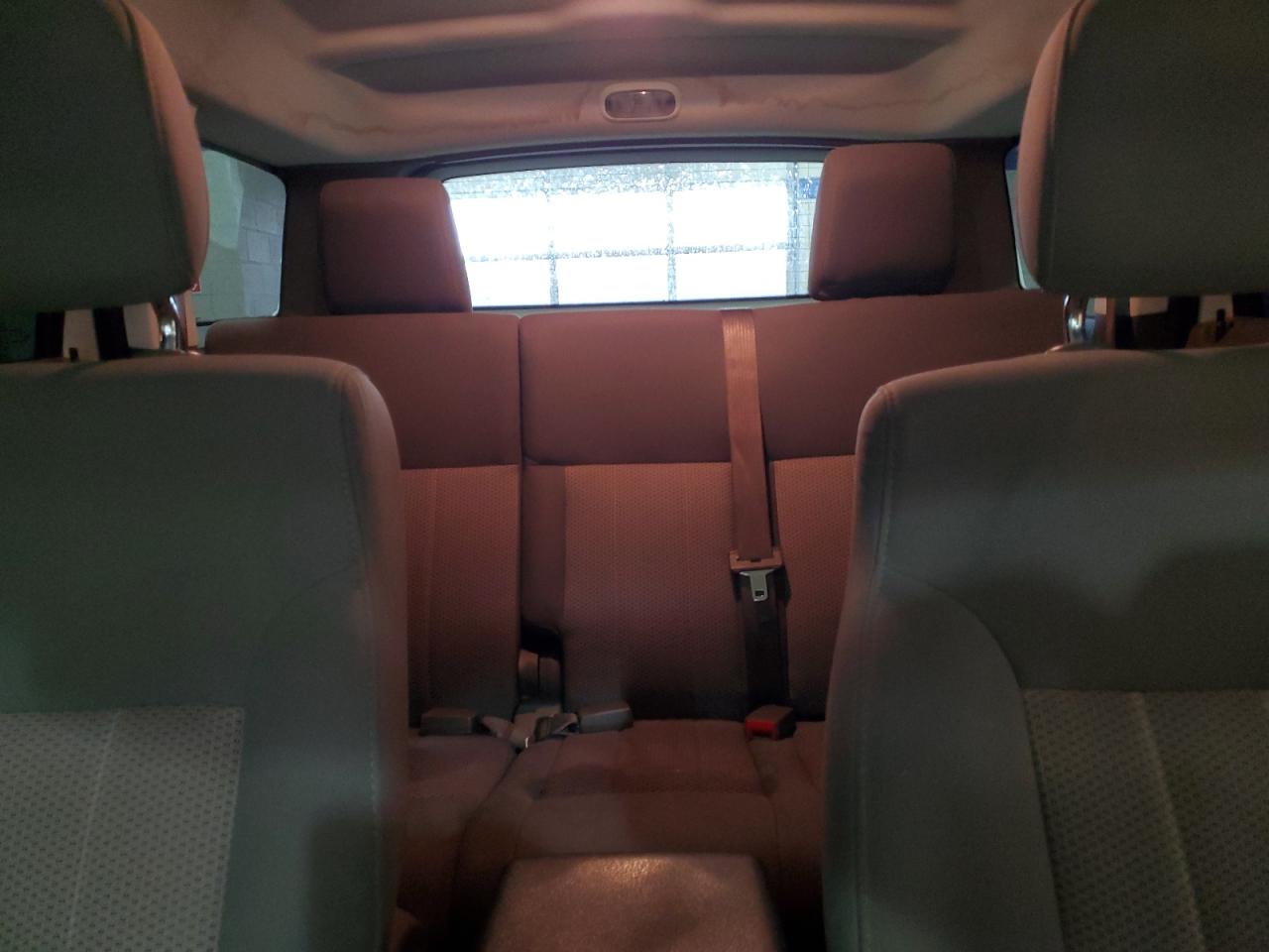 2010 Dodge Nitro - Image 10