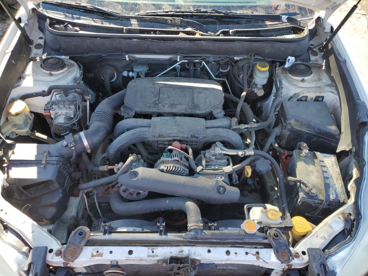 2011 Subaru Outback - Image 11