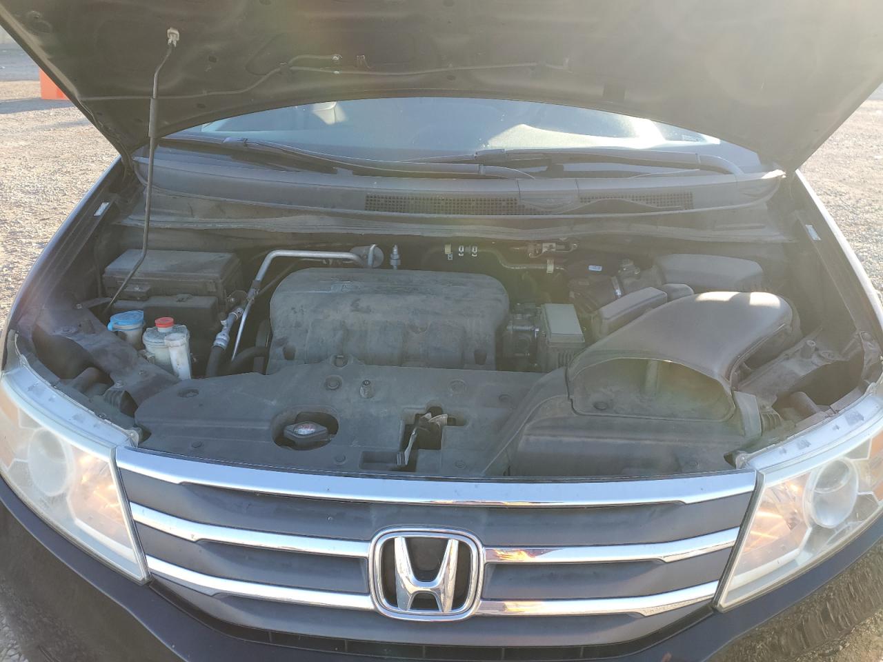 2012 Honda Odyssey - Image 13