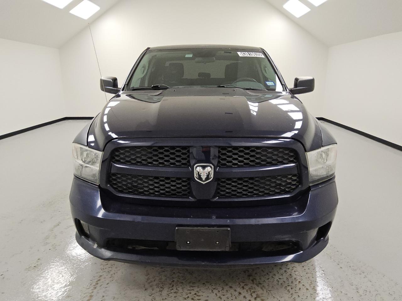 2013 Ram 1500 St იყიდება Houston-ში, TX - Minor Dent/Scratches