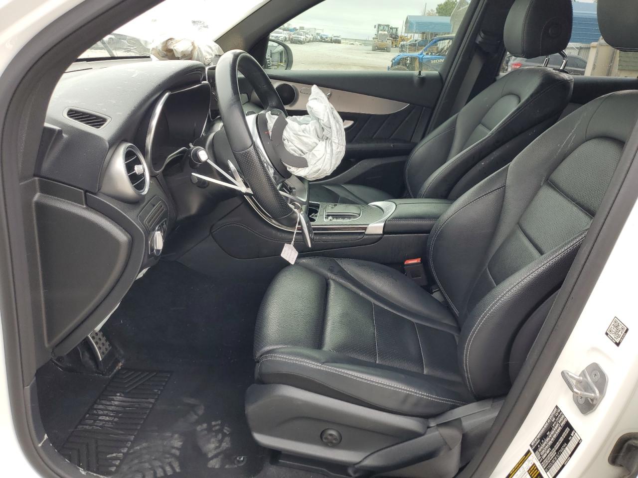2020 Mercedes-Benz GLC - Image 7