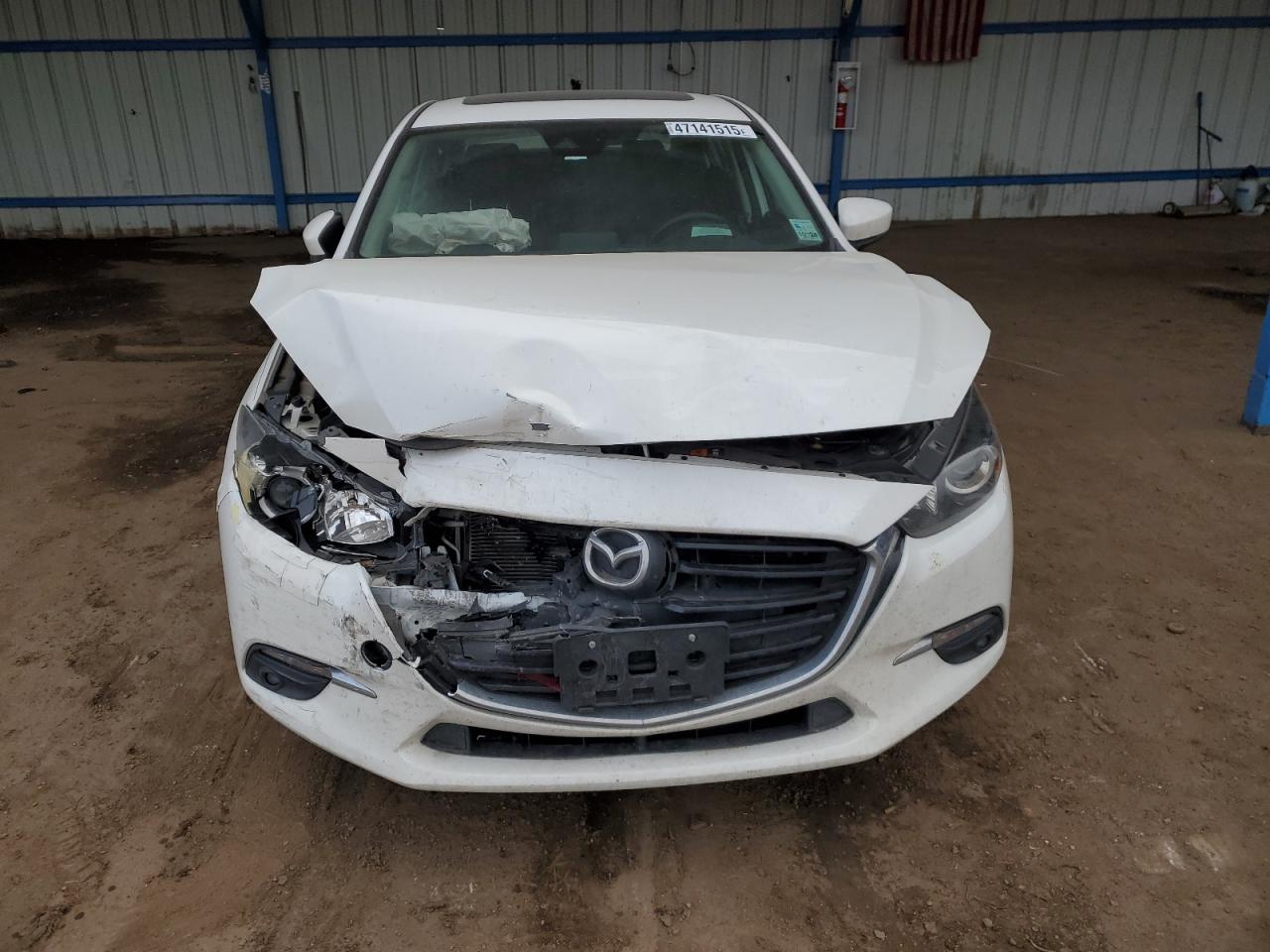 2017 Mazda 3 - Image 5
